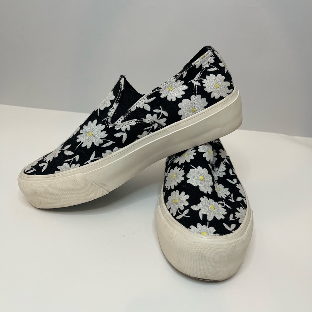 SEAVEES PLATFORM DAISY